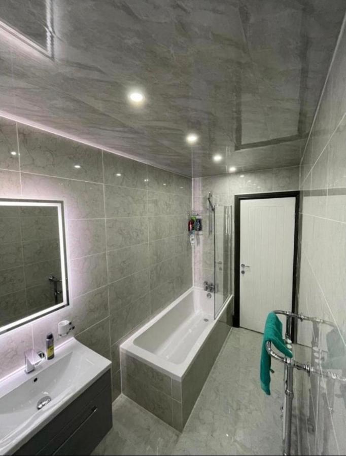 Entire 5 Star Luxury Whalley House Wifi Tv Luxury بيرنلي المظهر الخارجي الصورة